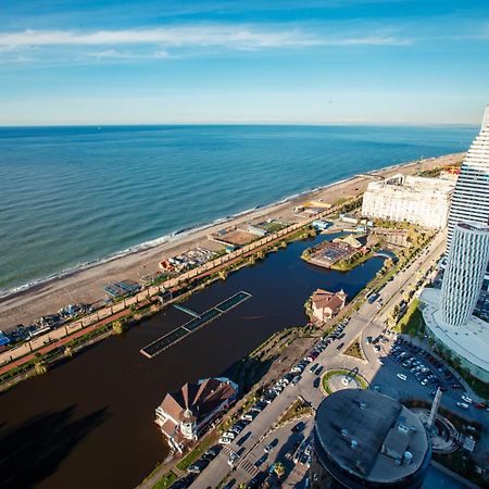 Orbi City Sea View บาทูมิ ภายนอก รูปภาพ